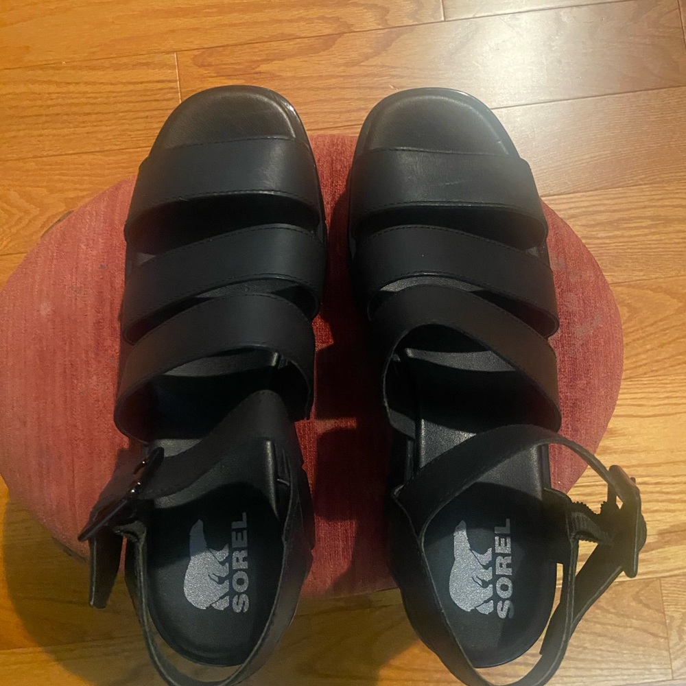 Sorel Black Strappy Buckle Platform Sandals
